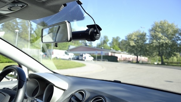 Mapillary launches a mapping dashcam solution (from import)