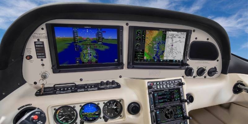 Cirrus SR22 T Xi panel 1 1