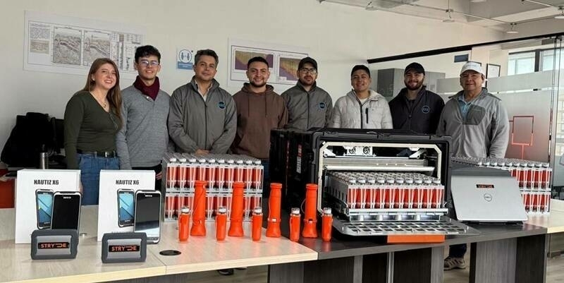 EGS team with their newly acquired STRYDE Mini System in Colombia 800x400