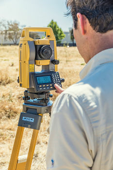 Topcon announces new manual total station (from import)