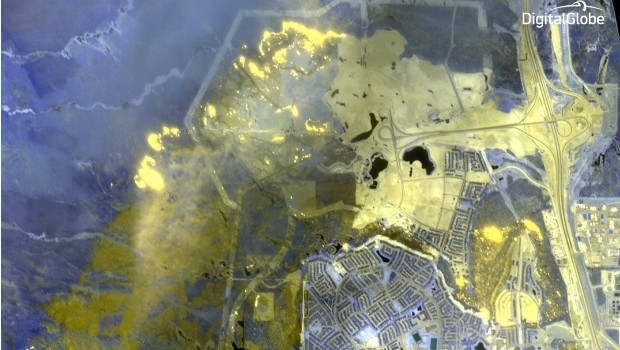 DigitalGlobe Dramatic Images: Oil Sands Fire (from import)