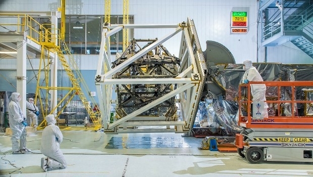Airbus D&S instruments for James Webb Space Telescope get thumbs-up (from import)