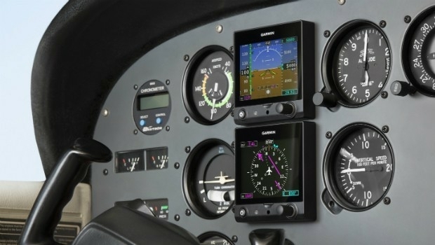 Garmin® introduces the G5 electronic flight instrument (from import)