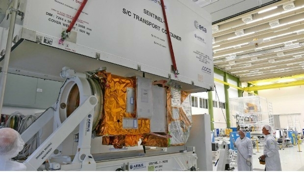 Airbus Defence and Space completes second Copernicus "Eye" (from import)