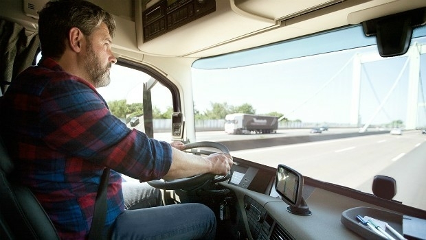 Truckers get lifetime protection at no additional cost with TomTom (from import)