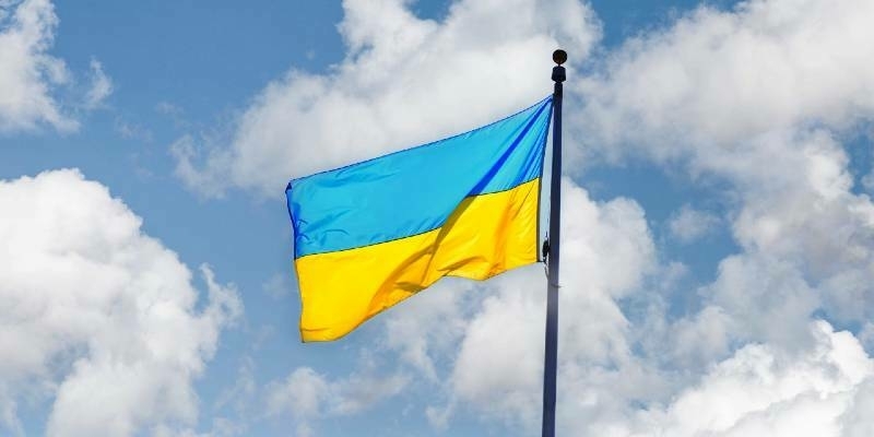 Ukraine flag 800x400 1