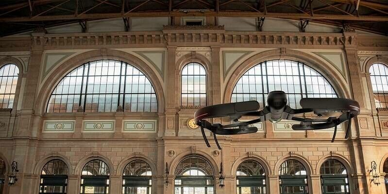 BLK2 FLY indoor station 800x400