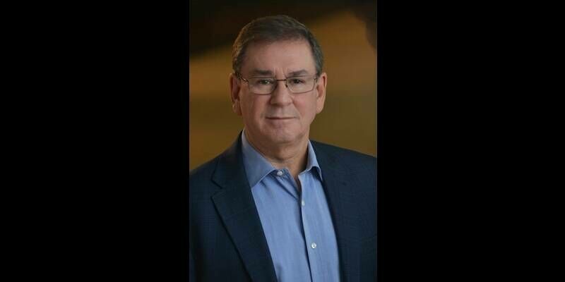 Dave Wajsgras Executive Portrait 2023 4x6 Headshot 800x400