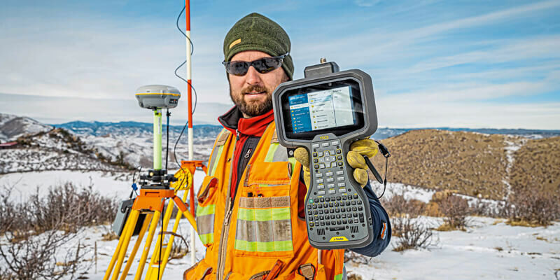 Int v20 i03 Prod Showcase Trimble TSC5 Snow 3 amd