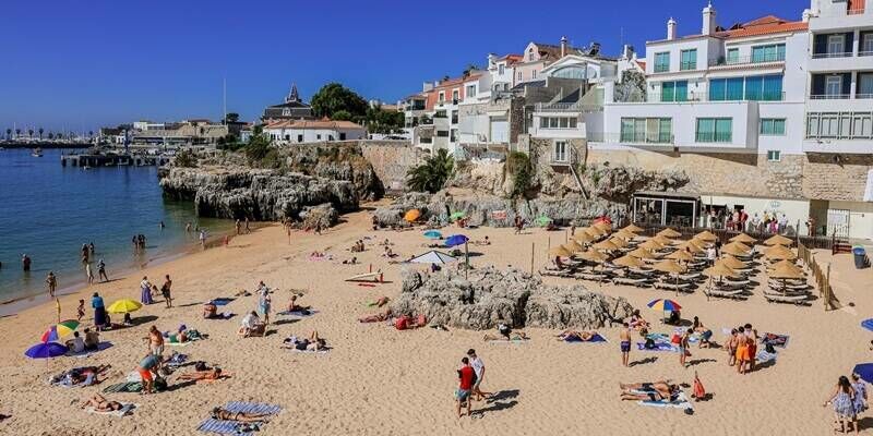 Praia da Rainha withoout seaweed 800x400