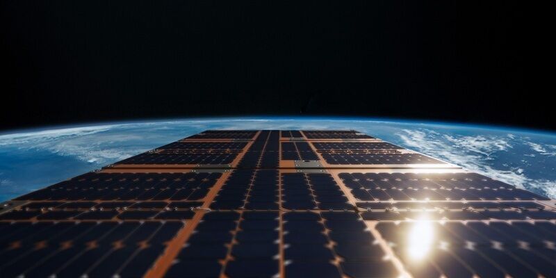 Solar Array Visualization in Space 800x400