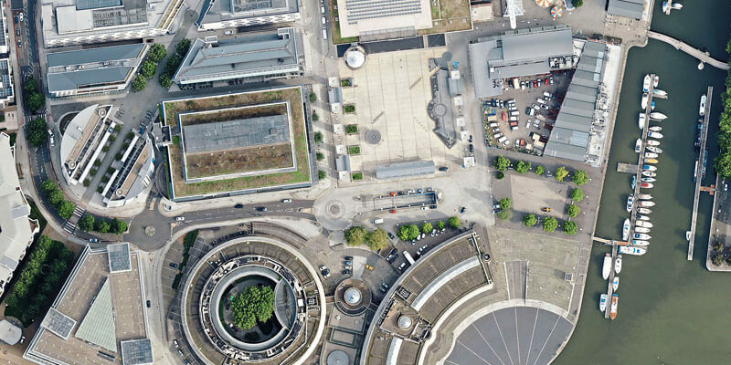 UK v18 i04 Bluesky Bristol Aerial 5cm amd