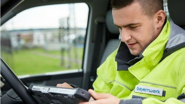 Innovation Award from Hexagon Safety & Infrastructure for Bayernwerk (from import)