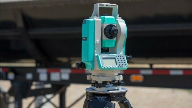 NPL 322+ New Reflectorless and Prism-only Total Station (from import)