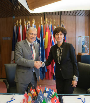 Airbus signs in orbit demonstration contract with ESA (from import)