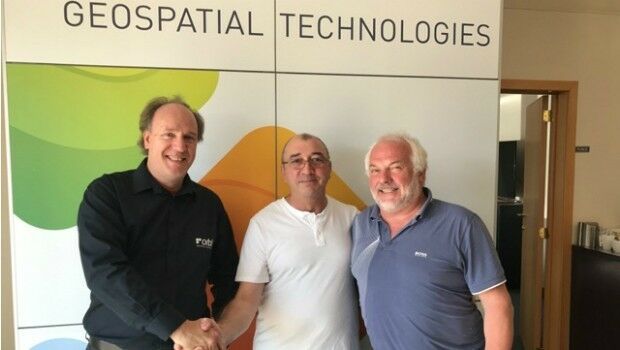Orbit GT and x-Spatial, USA, sign Reseller Agreement (from import)