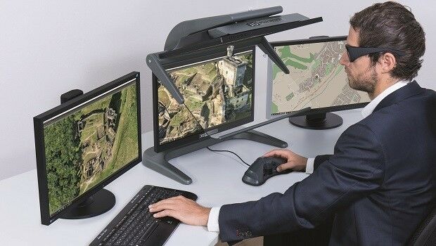Schneider Digital releases new 3D PluraView 24“ Full HD (from import)