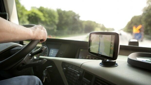 LGA calls for lorry drivers to use commercial sat navs (from import)
