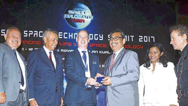 Tackling the environmental challenge from space (from import)
