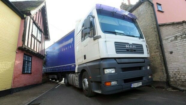 Lorry drivers must use commercial satnavs, say councils (from import)