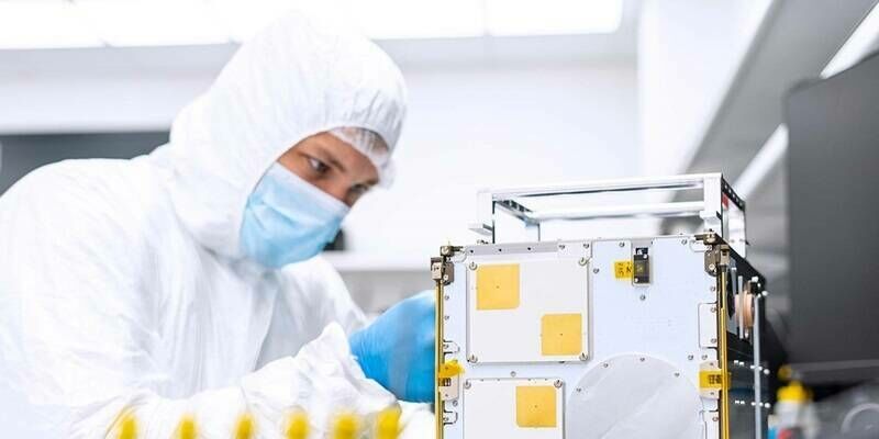 Nanoavionics 12u mambo assembly 8 800x400