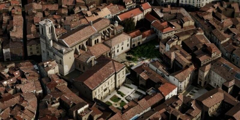 Nimes 018 640x500