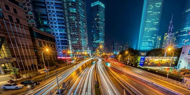 Roadswithlights 800x400