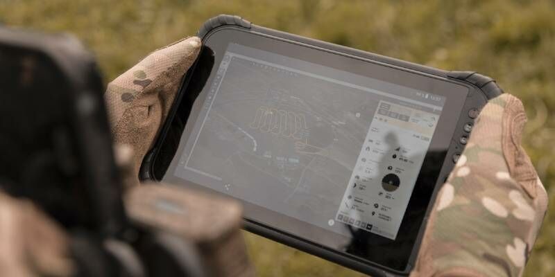 Sense Fly e Bee TAC ARTEMIS Tablet